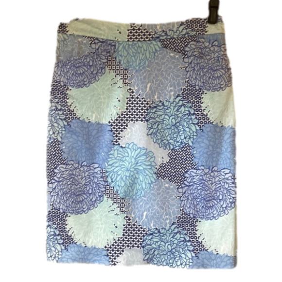 Manuel Canovas Dresses & Skirts - MANUEL Canovas size 8 Floral varied blues Ladies Skirt.